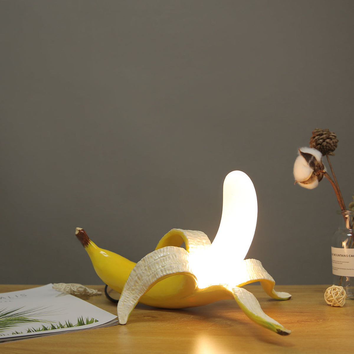 Peely Banana Table Lamp